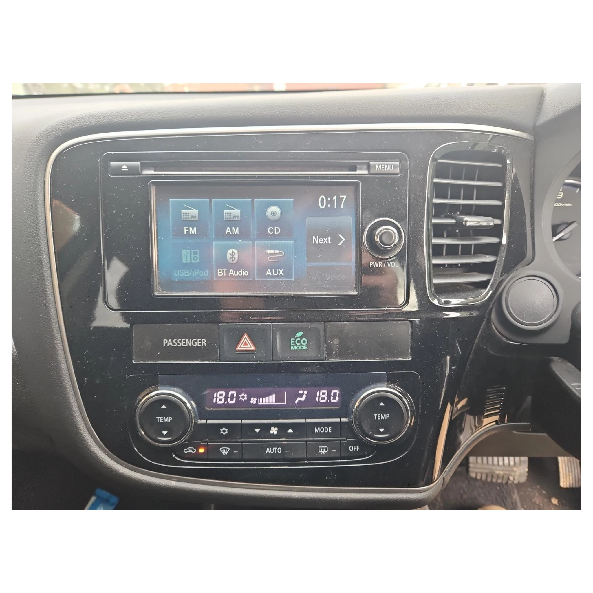Mitsubishi Outlander 2012-2019 (ZJ, ZK) | Apple CarPlay & Android Auto Head Unit Upgrade Kit